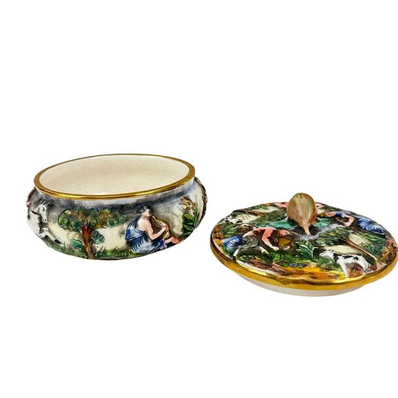 Vintage Capodimonte Italy 621 Crowned N Porcelain Trinket Box Pastoral Scenes - Picture 5 of 8
